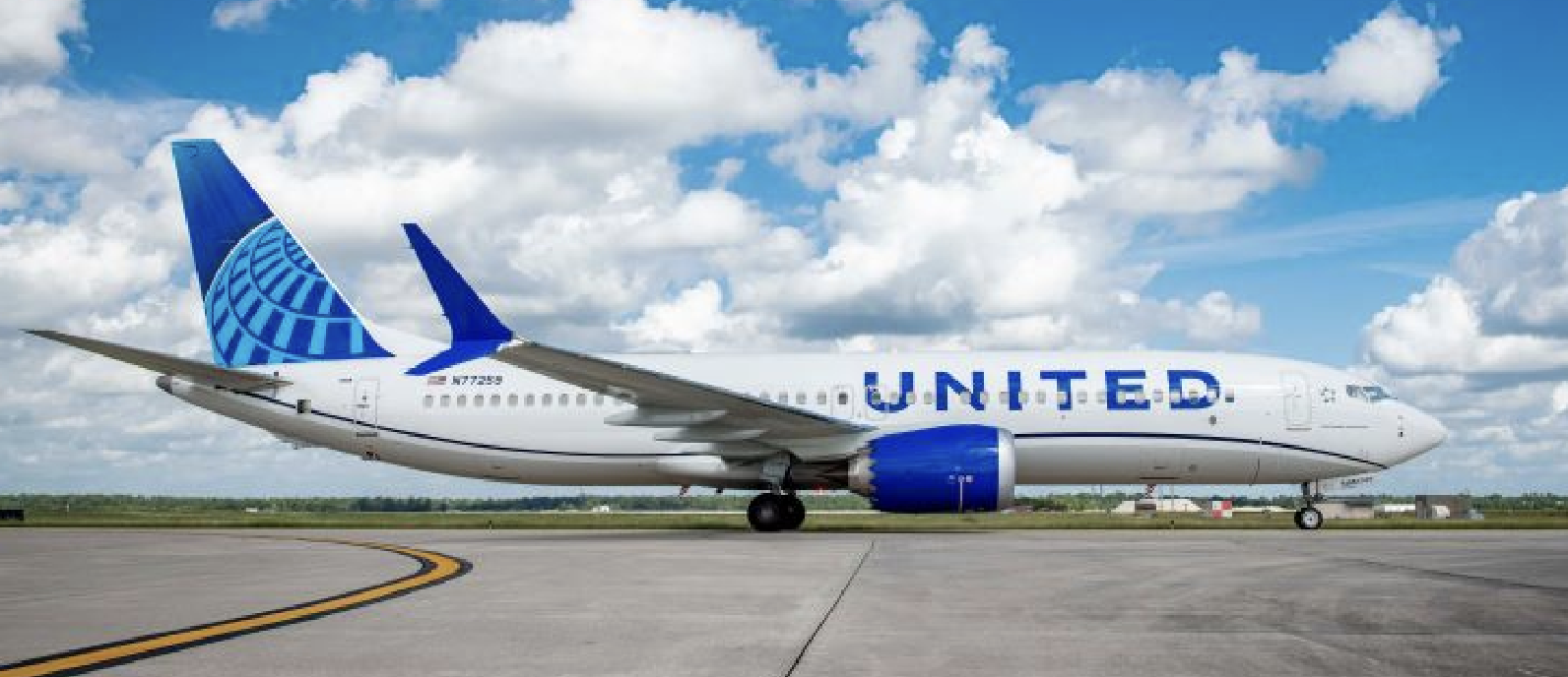 Passenger Attempts to Open Door Mid-Flight on Transatlantic Route