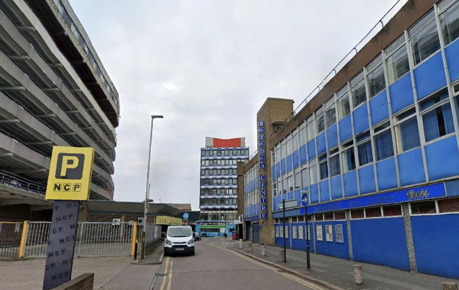 Body Found in Van Following London Murder, Met Police Launch Investigation