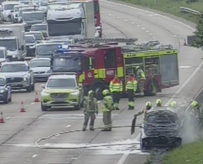 M25 Anticlockwise Shut Following Vehicle Fire Sparks 4-Mile Tailback