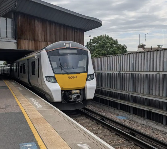 Person Hit by Train Triggers Severe Delays on Southeastern and Thameslink Routes