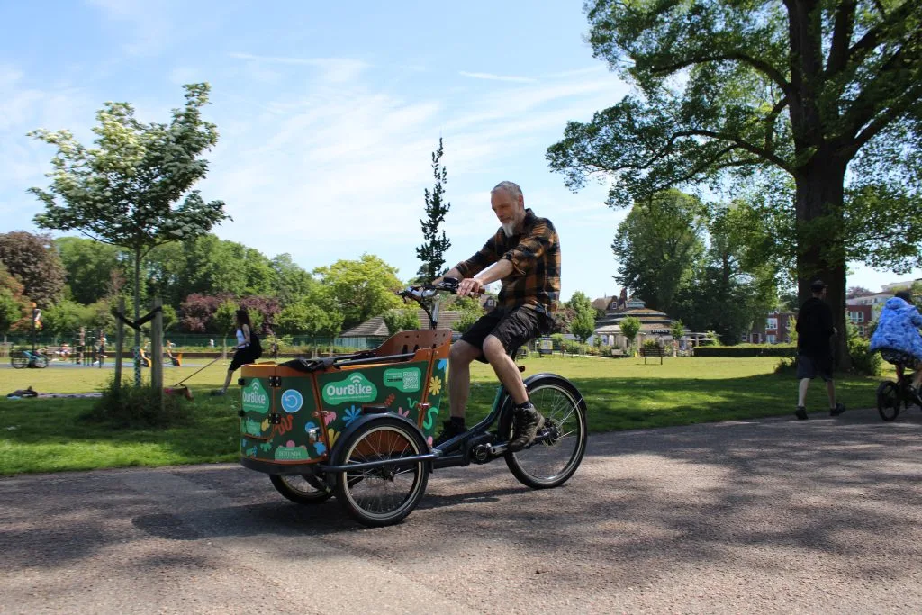 Brighton & Hove Unveil Shared E-Cargo Bike Service for Commuters