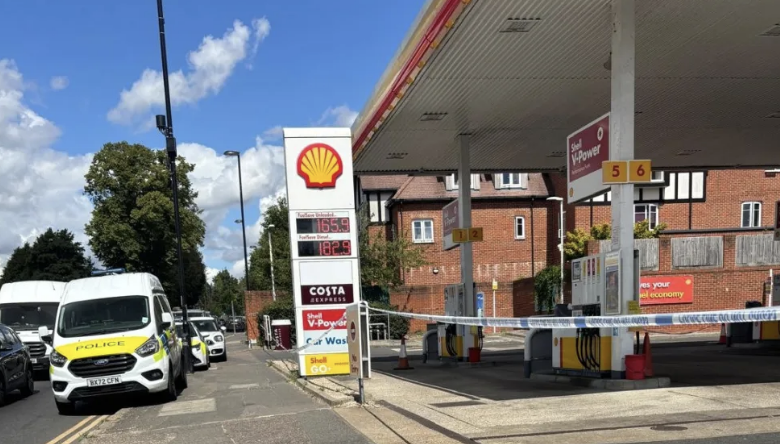 Man Arrested After Petrol Station Worker Stabbed Multiple Times at Shell Garage in Sanderstead