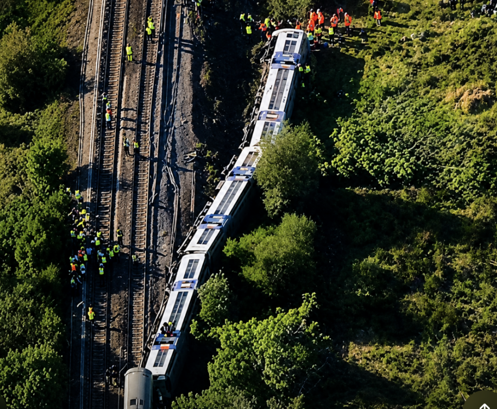 Passenger train derails near Lewes with carriages on their side as major emergency response launched
