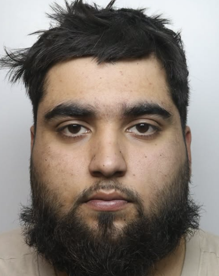 Drug dealer jailed after police pursuit ends in crash at red light in High Wycombe