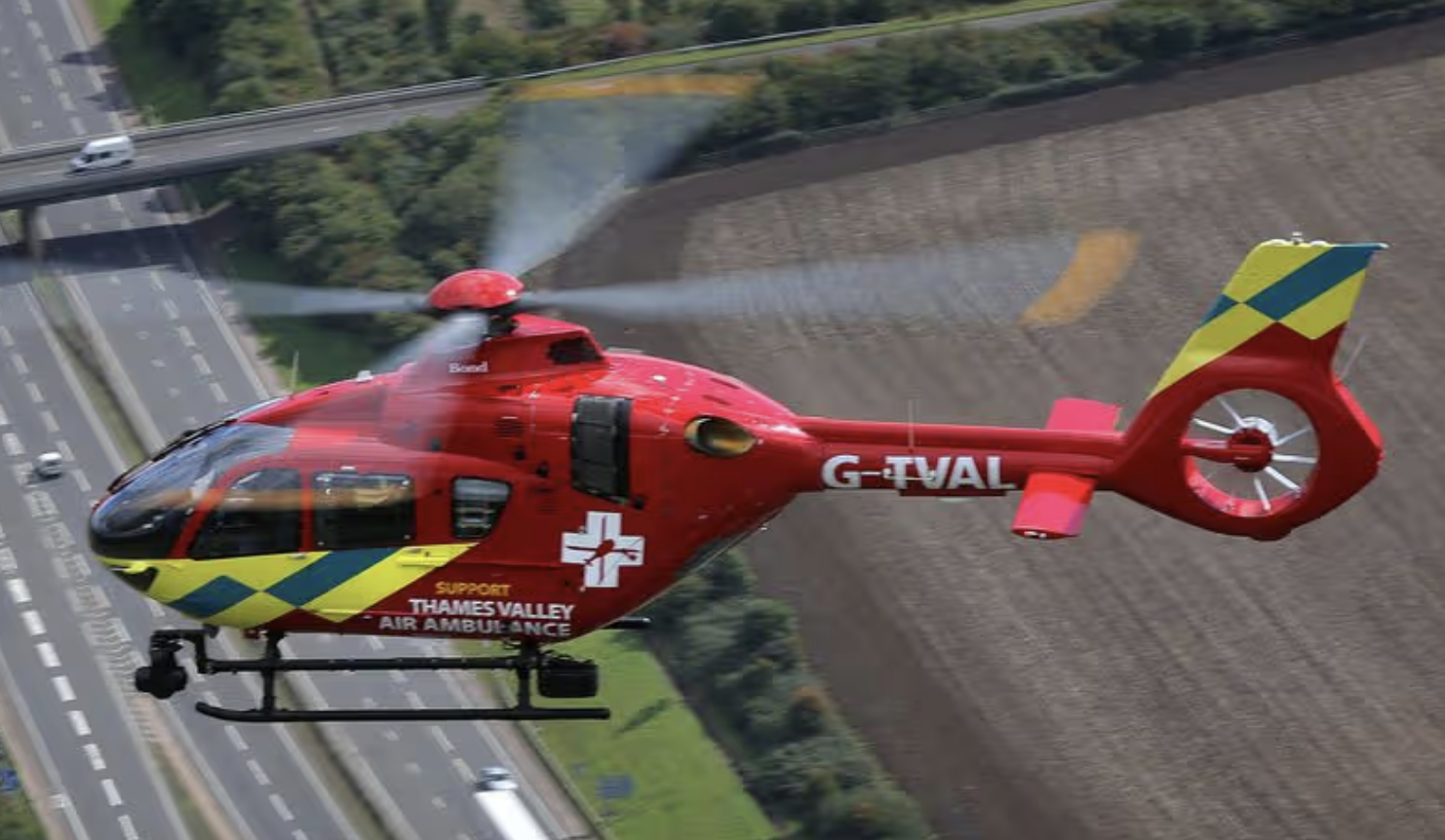 A34 closed in both directions after serious motorcycle and van crash in Oxfordshire