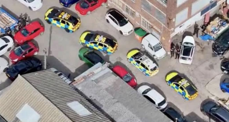 Five arrested after police stop car linked to vehicle thefts and uncover suspected ‘chop shop’